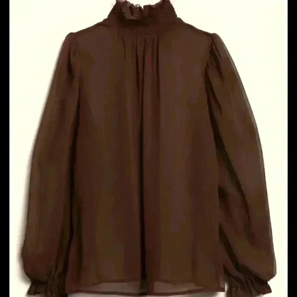 Banana Republic Smocked Neck Top - Picture 2 of 11